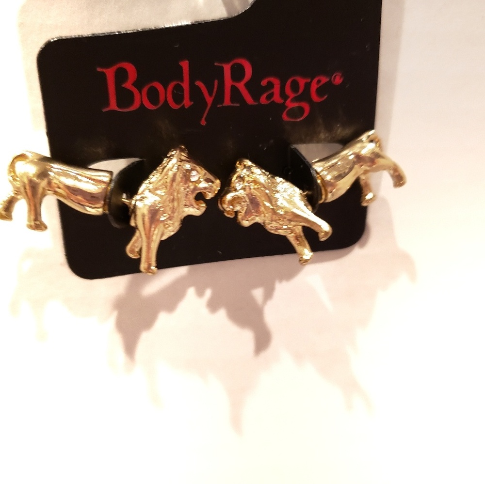 NWT body rage lion front back stud earrings